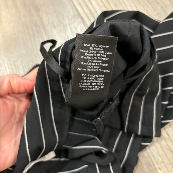 Aritzia Babaton High Rise Modesto Pants Black White Strips Women’s Size 00 - Picture 14 of 14